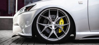 Waarom je auto herspuiten soms de beste keuze is