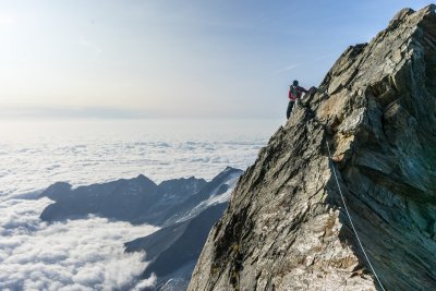 Via ferrata in de Dolomieten is niet zo eng als je denkt